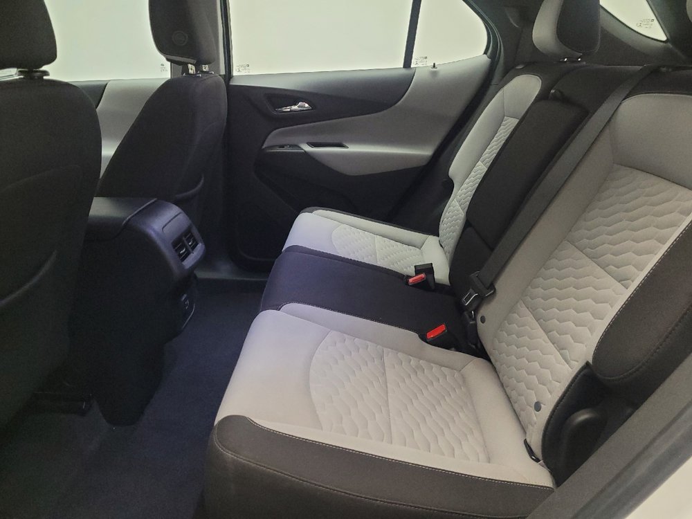 Used 2021 Chevrolet Equinox LS image 18