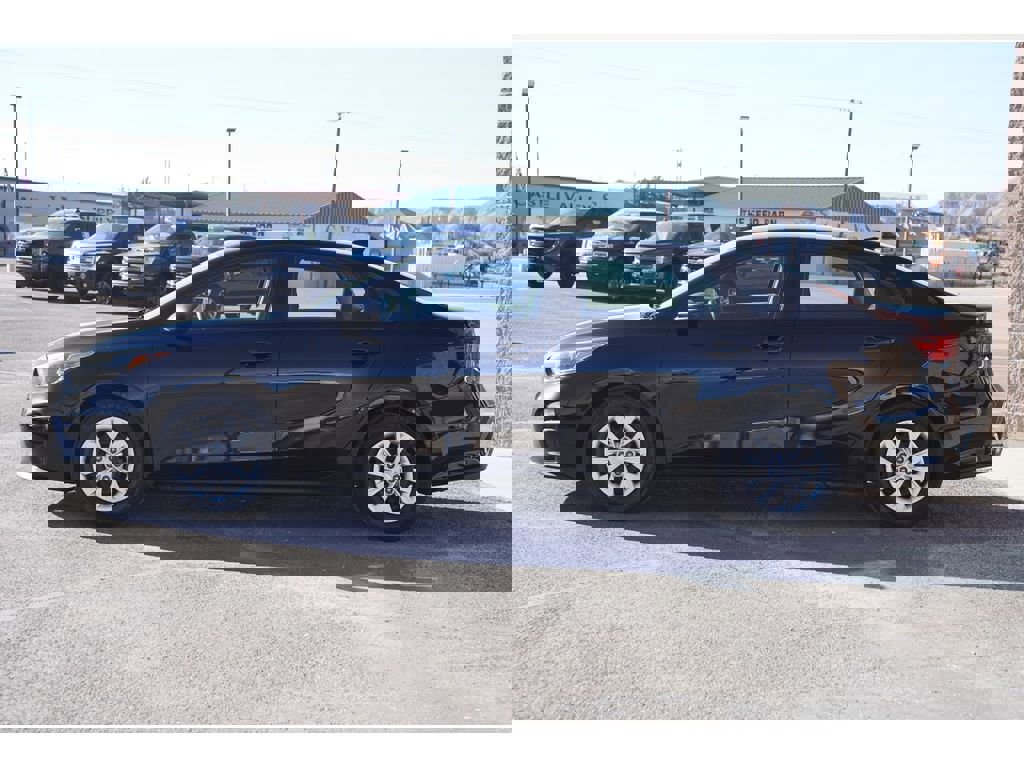 Used 2019 Kia Forte FE image 6