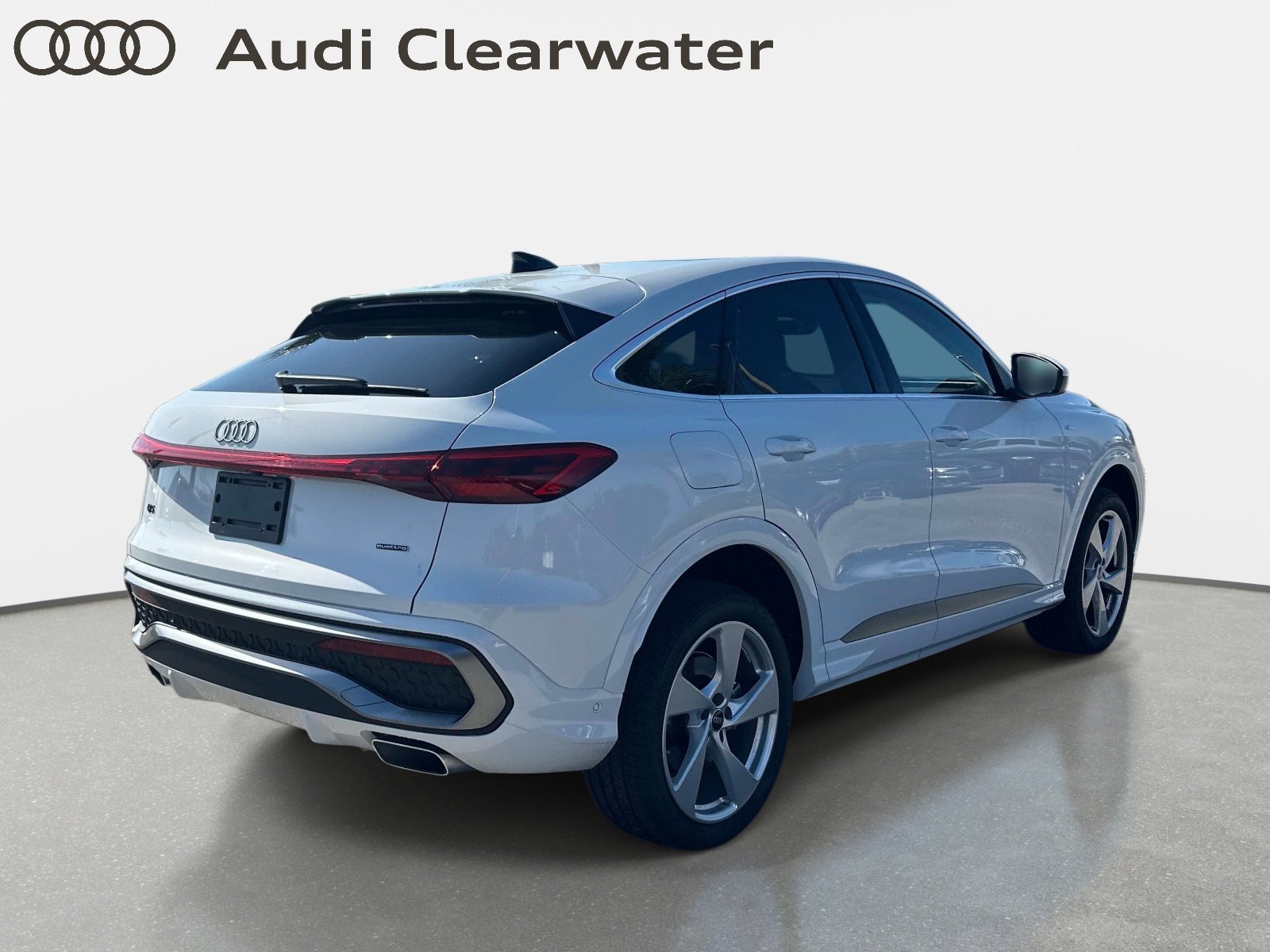 Used 2025 Audi Q5 Premium Plus AWD/4WD image 3