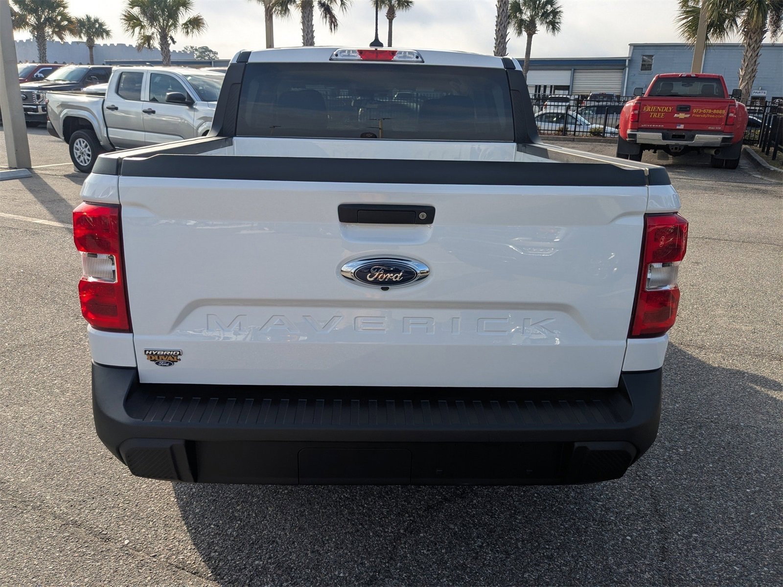 Used 2023 Ford Maverick XLT image 5