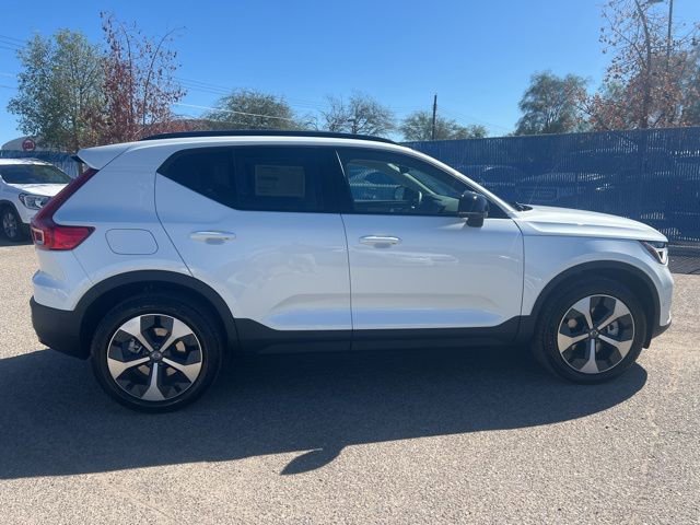 New 2026 Volvo XC40 B5 Plus w/ Protection Package Premier AWD/4WD image 7