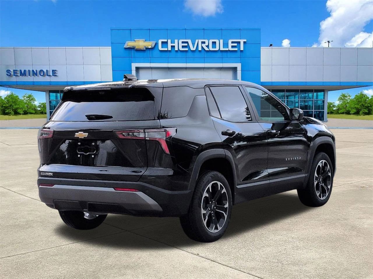 New 2026 Chevrolet Equinox LT w/ Safety and Technology Package FWD image 4