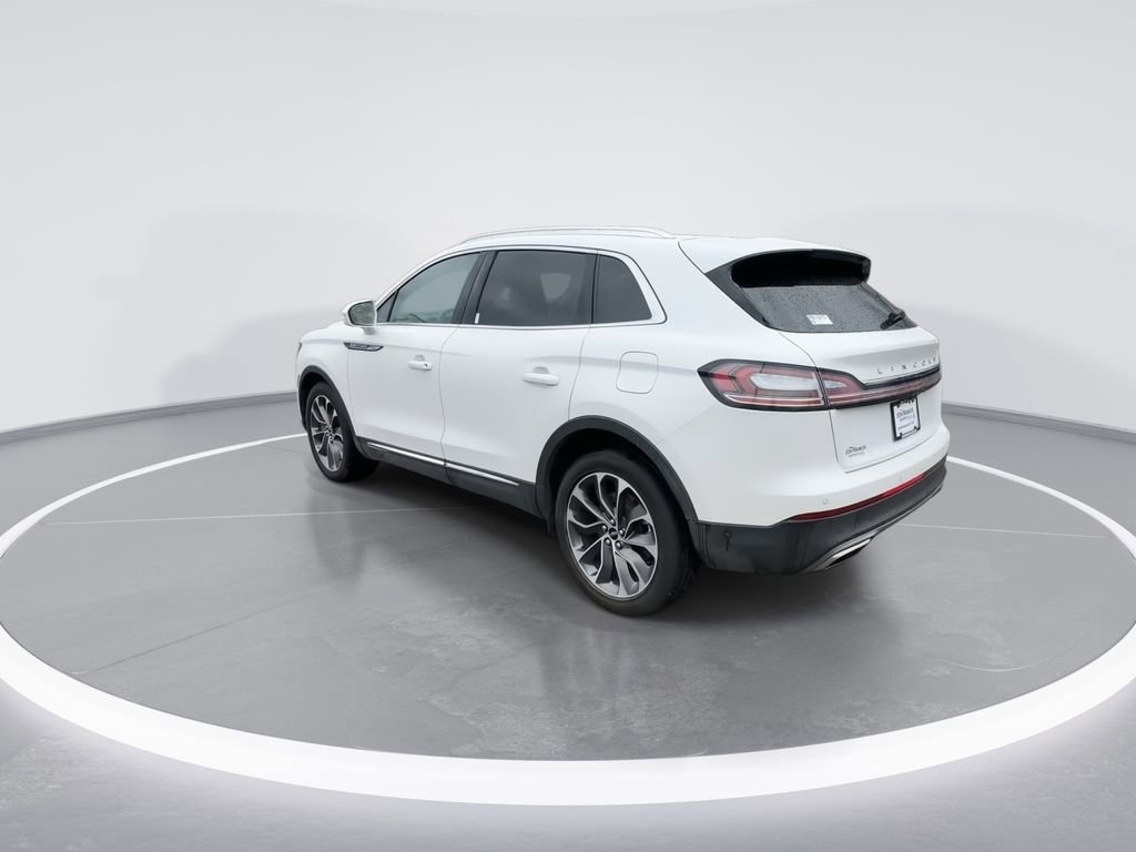 Used 2023 Lincoln Nautilus Reserve w/ Equipment Group 201A image 6