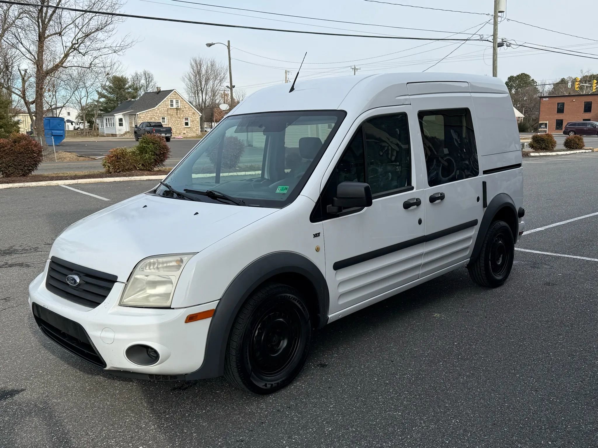Used 2013 Ford Transit Connect XLT image 3