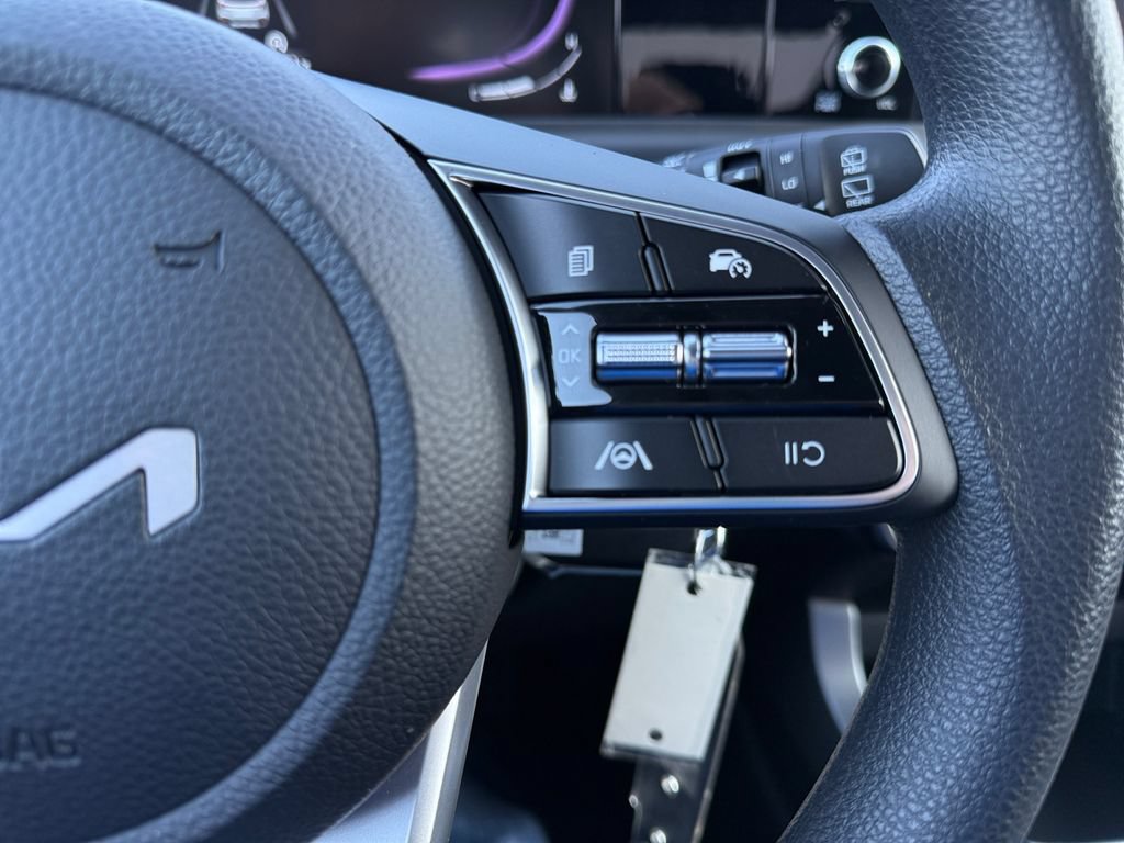 New 2026 Kia Seltos LX FWD image 19