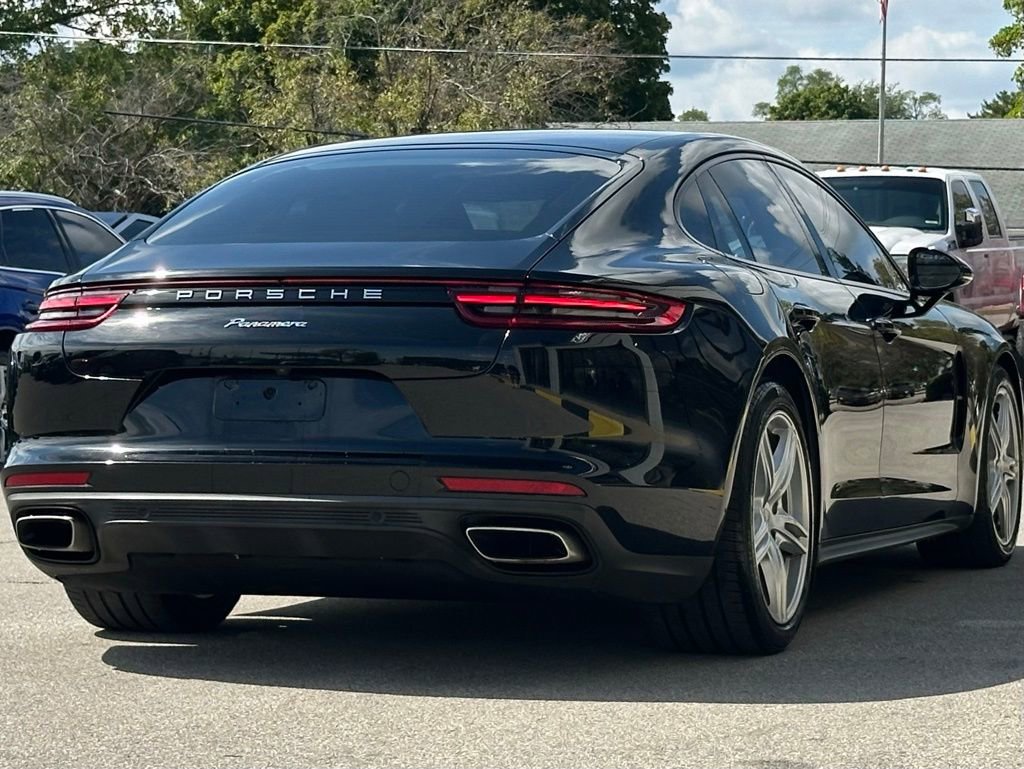 Used 2019 Porsche Panamera image 10