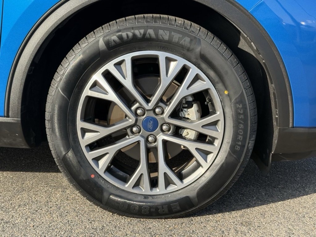 Used 2020 Ford Escape SEL image 16