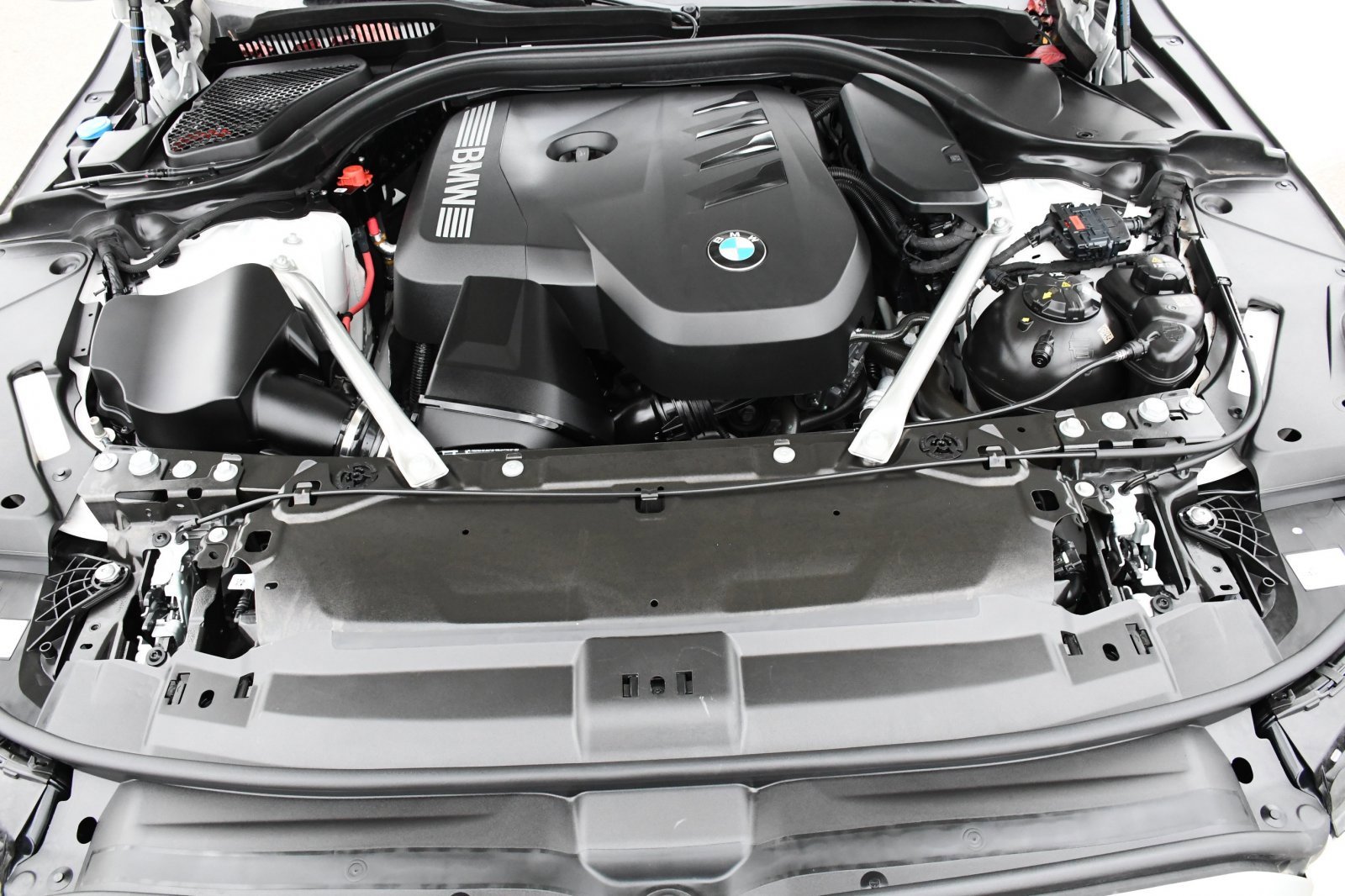 Used 2024 BMW 530i xDrive w/ Convenience Package image 22