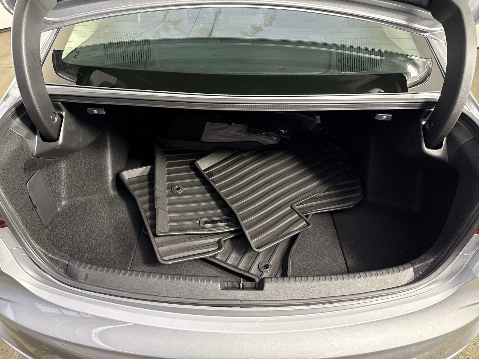 Certified 2025 Acura TLX w/ Technology Package image 35