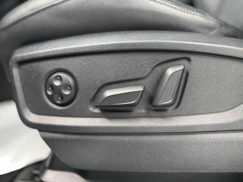 Used 2023 Audi SQ5 Premium Plus w/ Premium Plus Package image 15