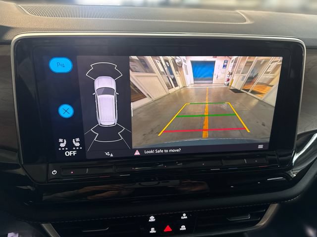 Certified 2025 Volkswagen Atlas SE FWD image 24