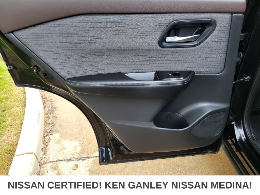 Certified 2023 Nissan Rogue SV AWD/4WD image 41