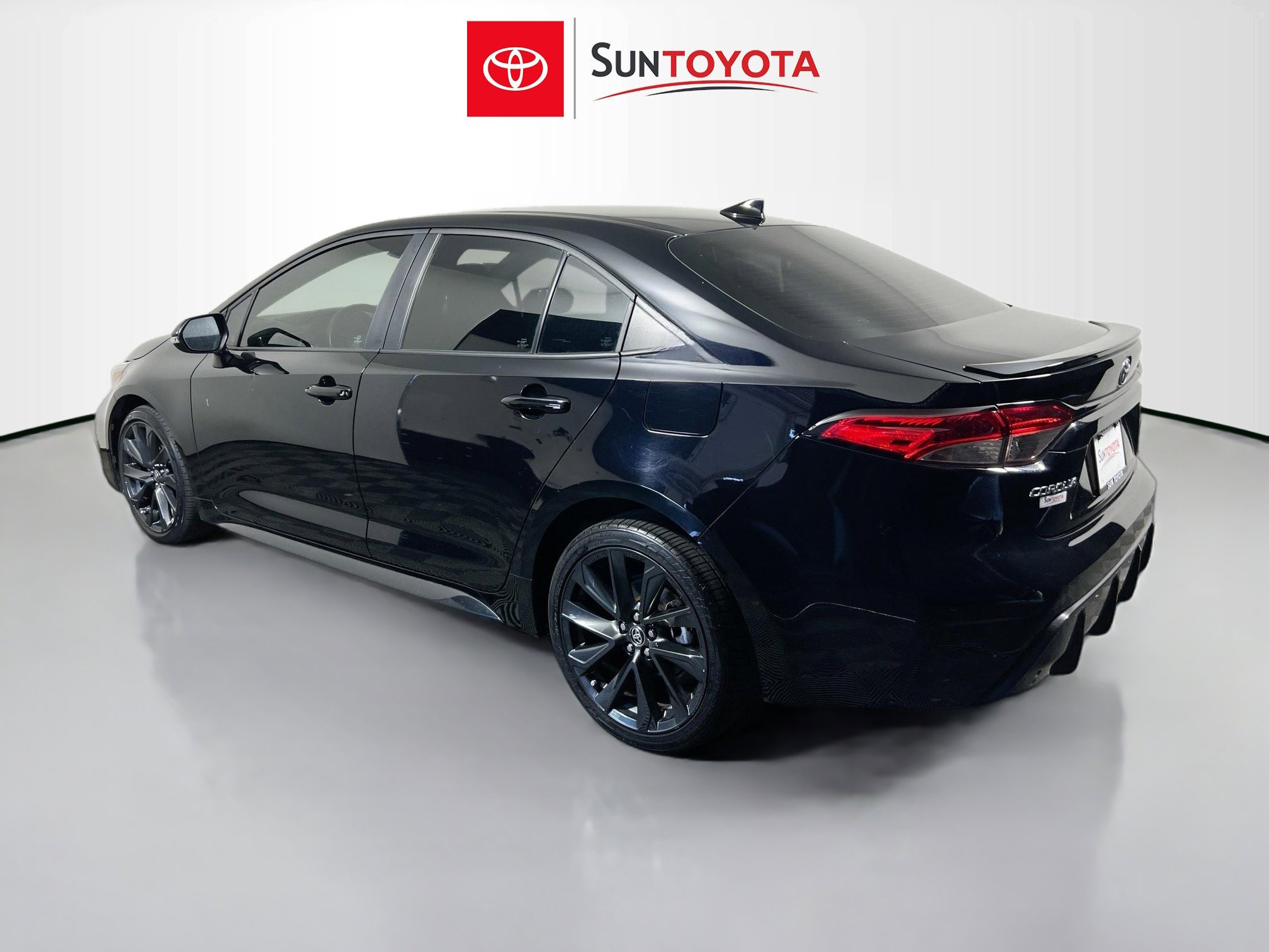 Used 2023 Toyota Corolla SE FWD image 6