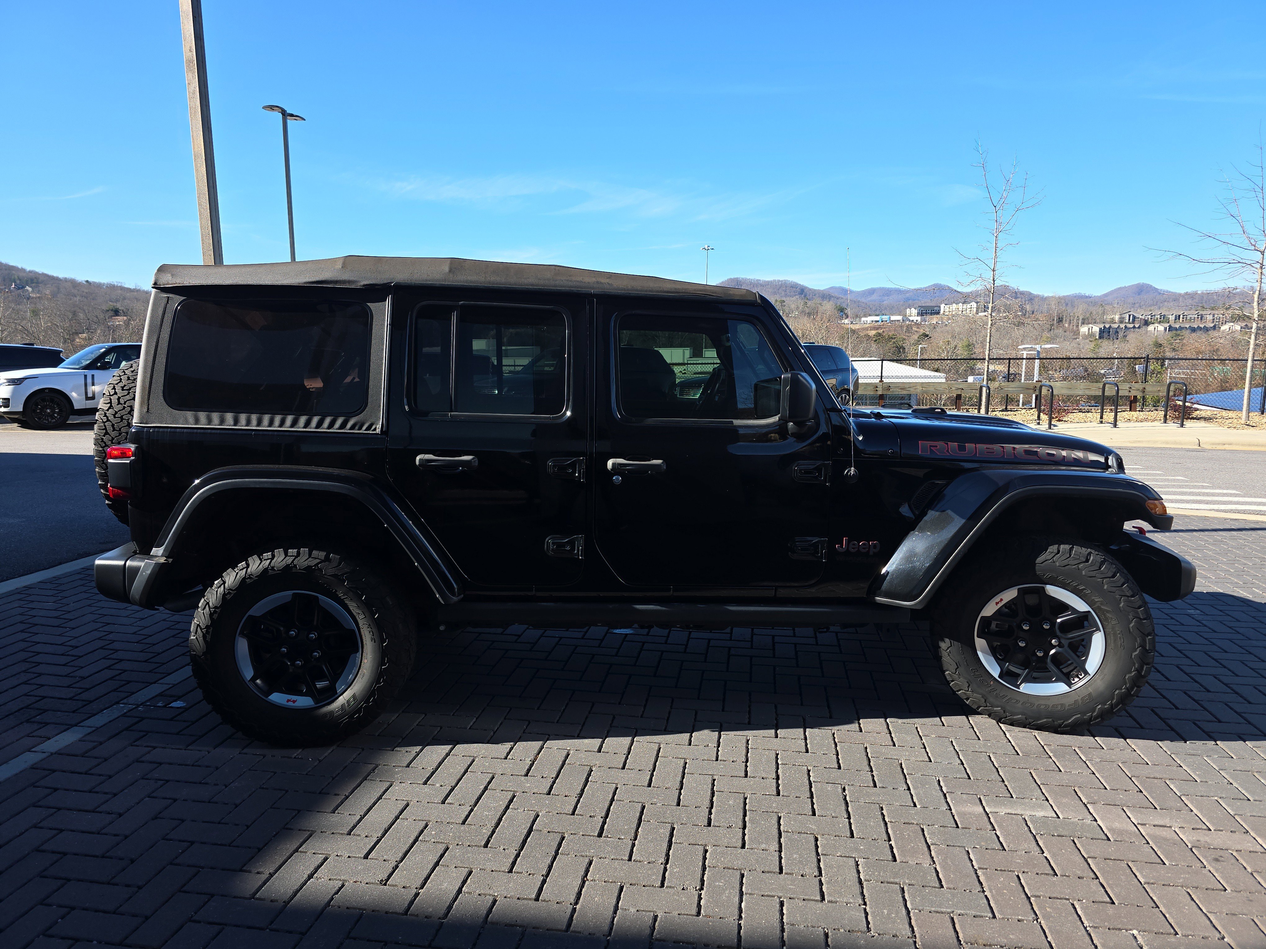 Used 2022 Jeep Wrangler Unlimited Rubicon w/ LED Lighting Group image 4
