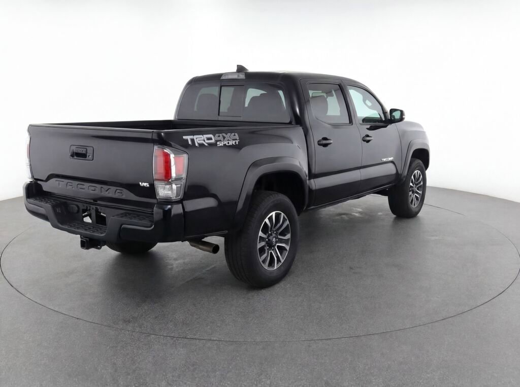 Used 2023 Toyota Tacoma TRD Sport AWD/4WD image 5