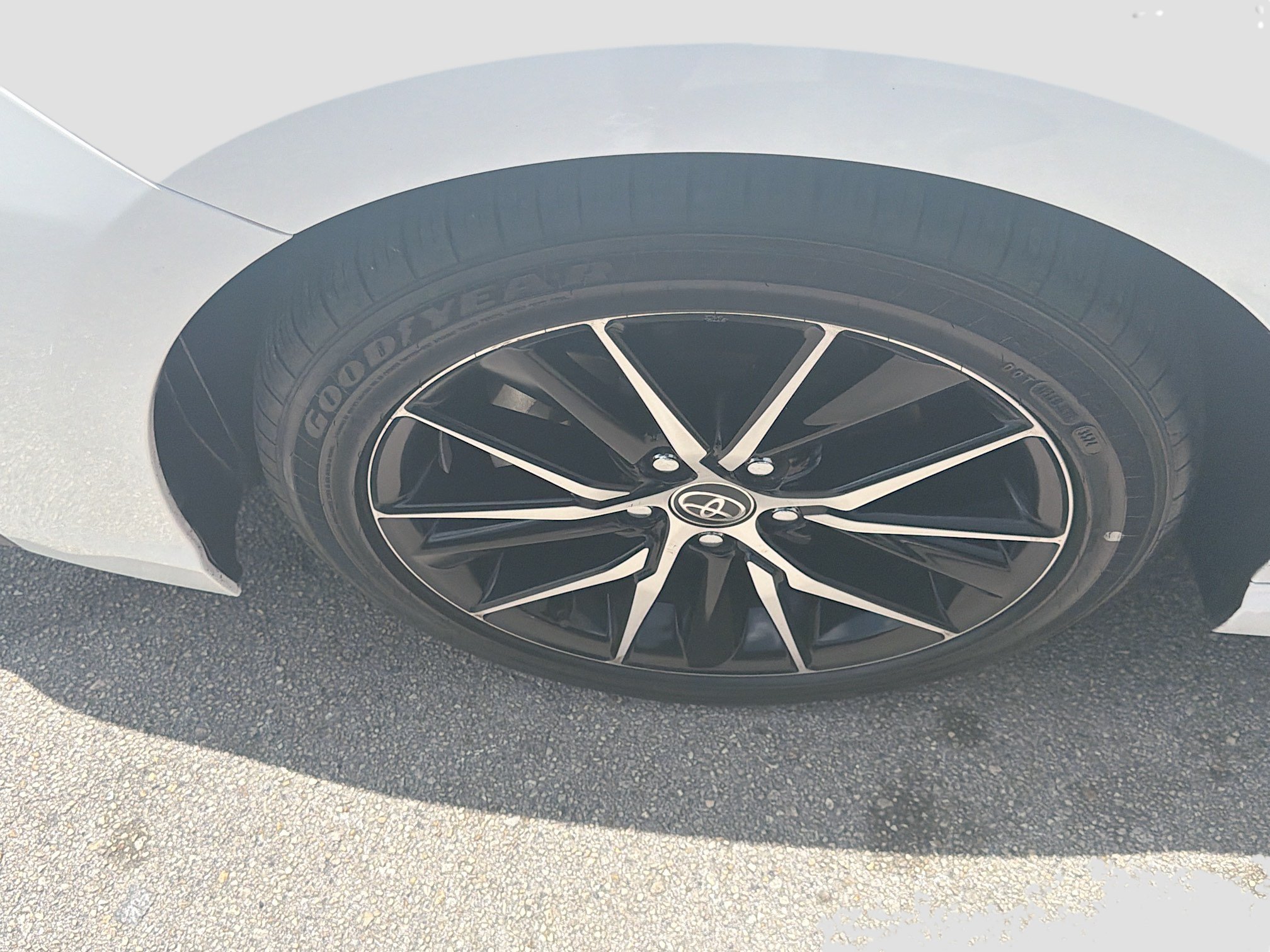 Used 2022 Toyota Camry SE w/ Convenience Package FWD image 35