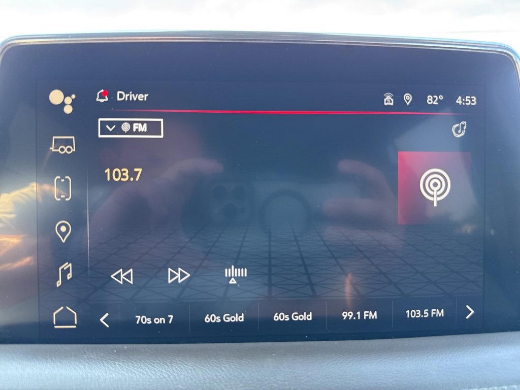 Used 2023 GMC Yukon SLT image 12