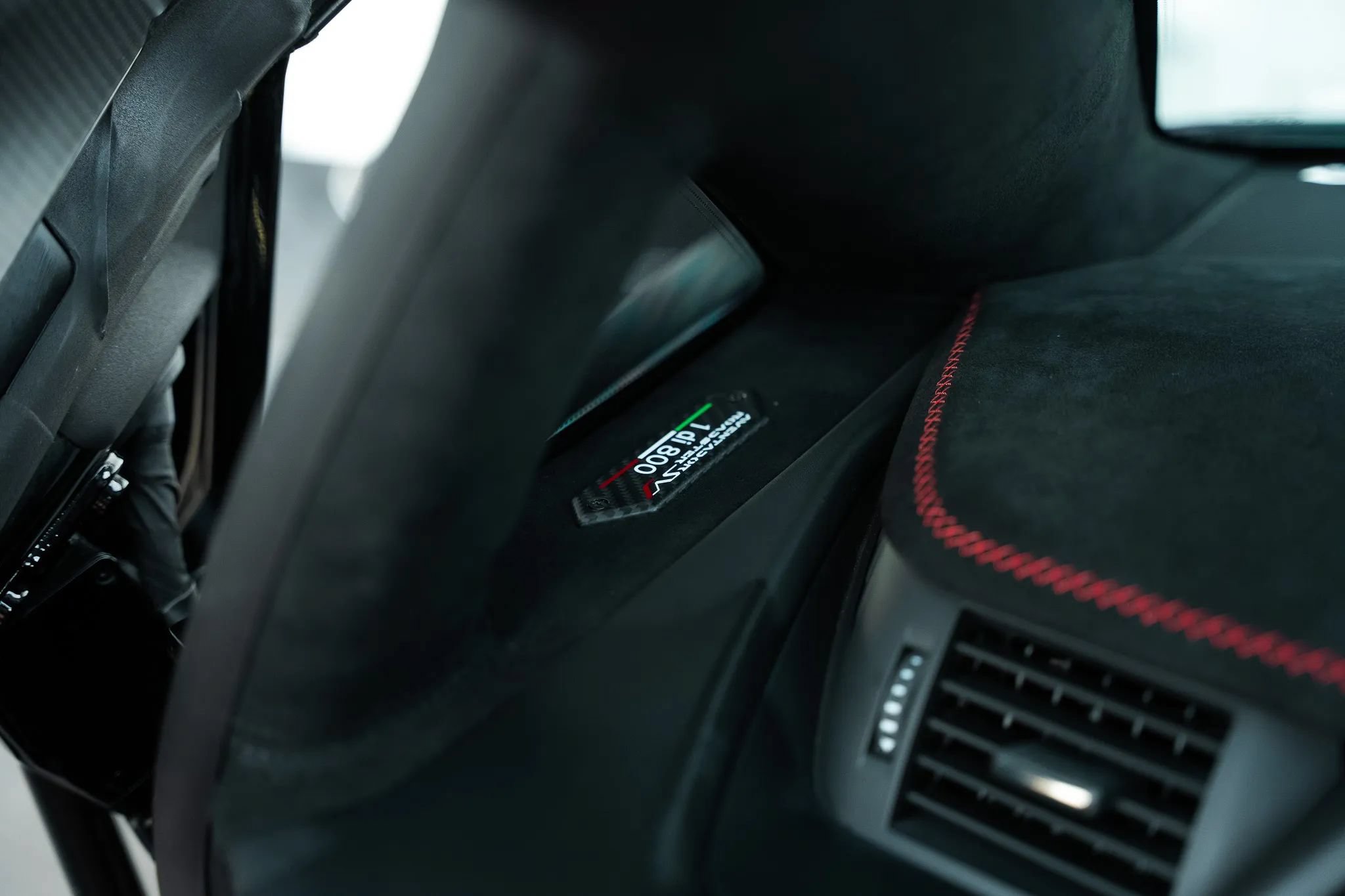 Used 2021 Lamborghini Aventador SVJ AWD/4WD image 20
