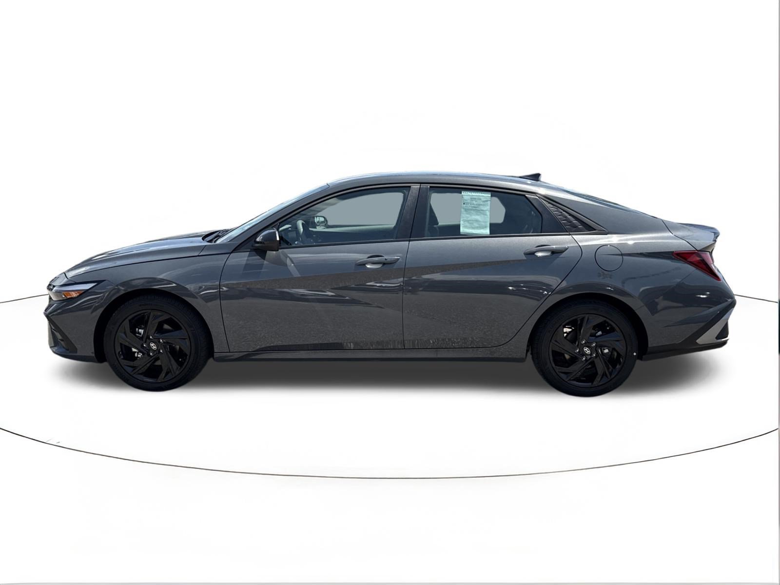 Used 2026 Hyundai Elantra Sport FWD image 6