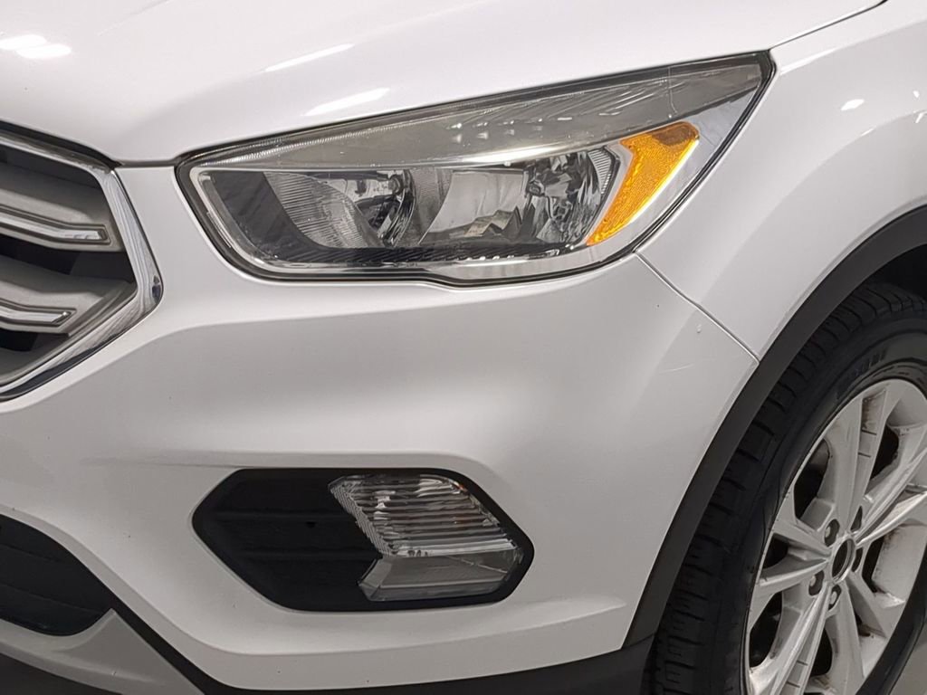 Used 2019 Ford Escape SE AWD/4WD image 14