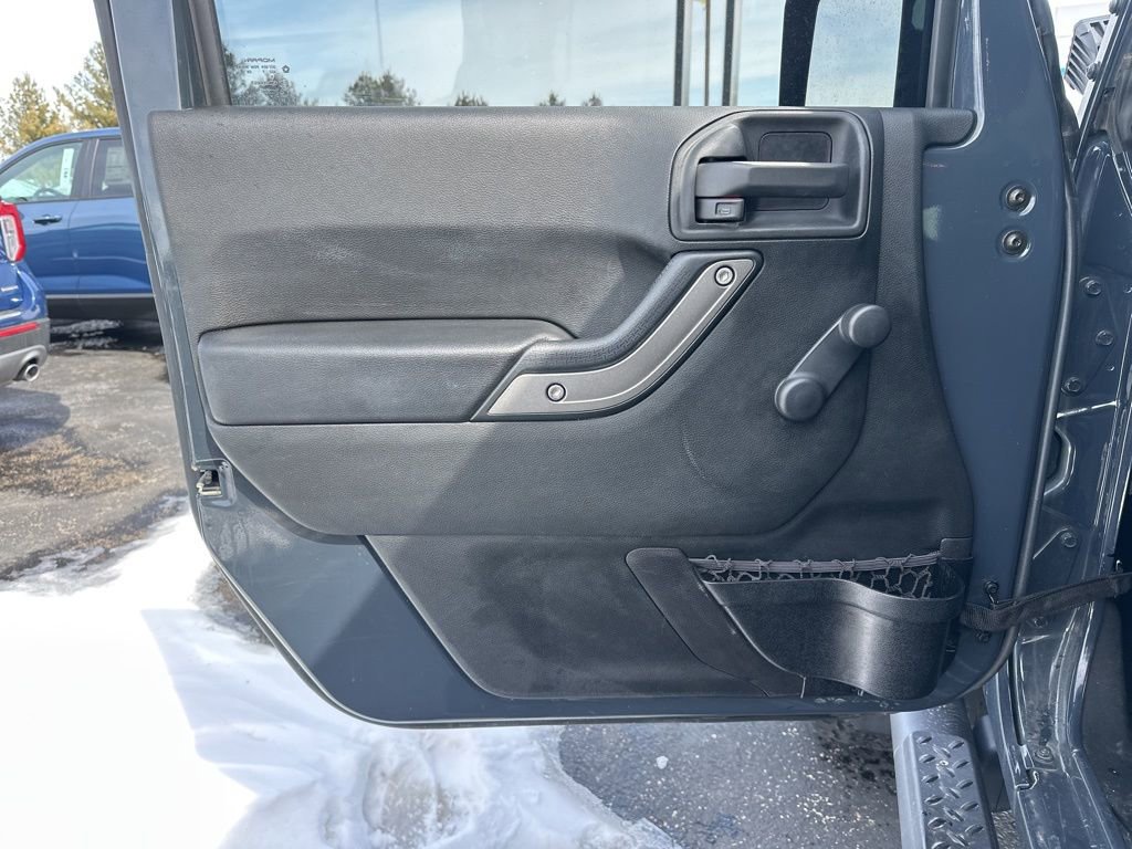 Used 2017 Jeep Wrangler Unlimited Sport w/ Connectivity Group image 21