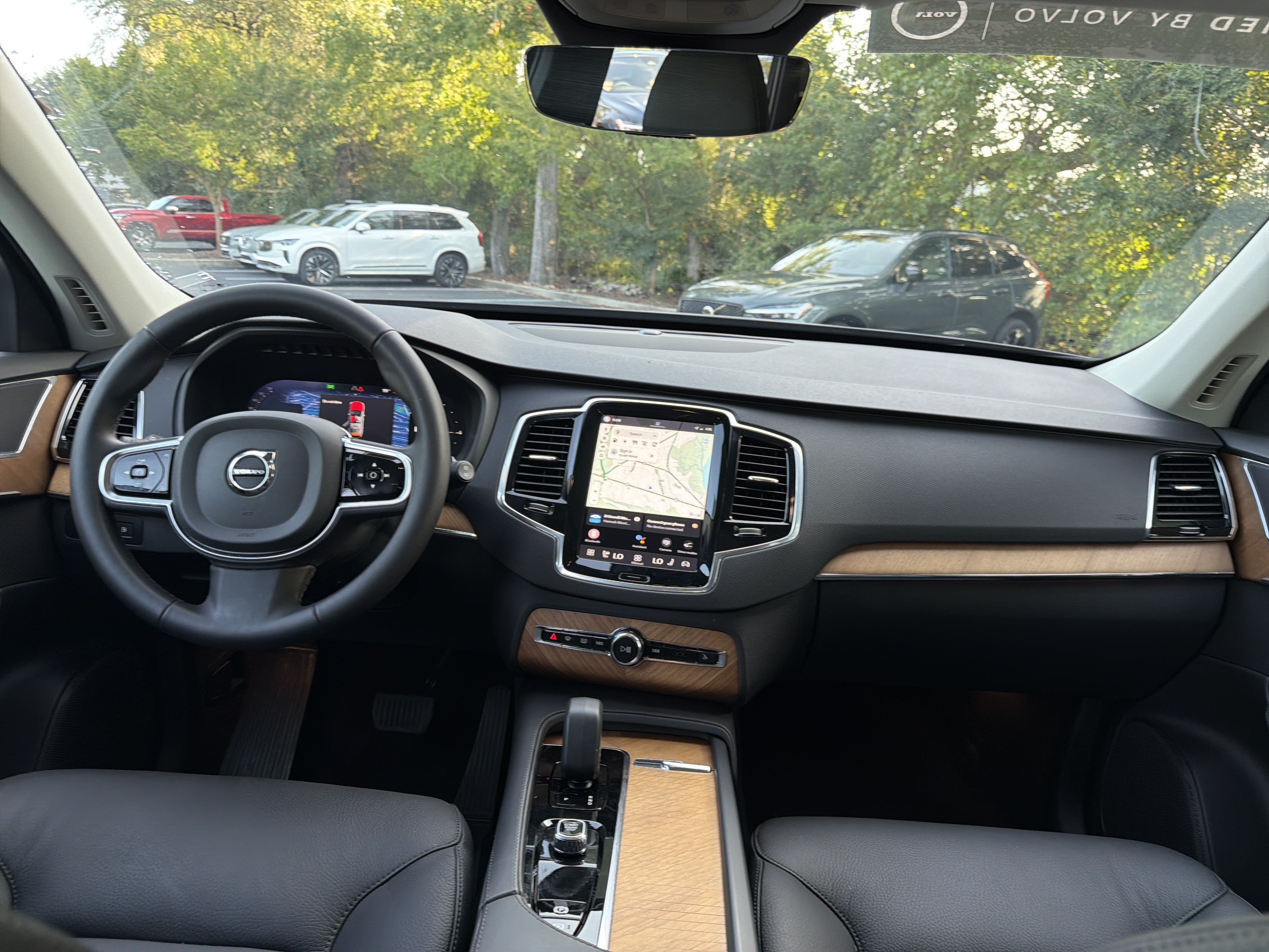 Used 2025 Volvo XC90 T8 Plus w/ Protection Package Premier AWD/4WD image 30