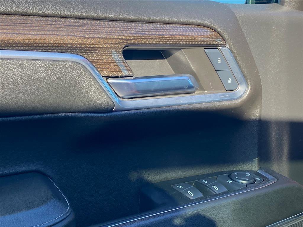 Used 2024 Chevrolet Silverado 1500 RST w/ Convenience Package II image 24