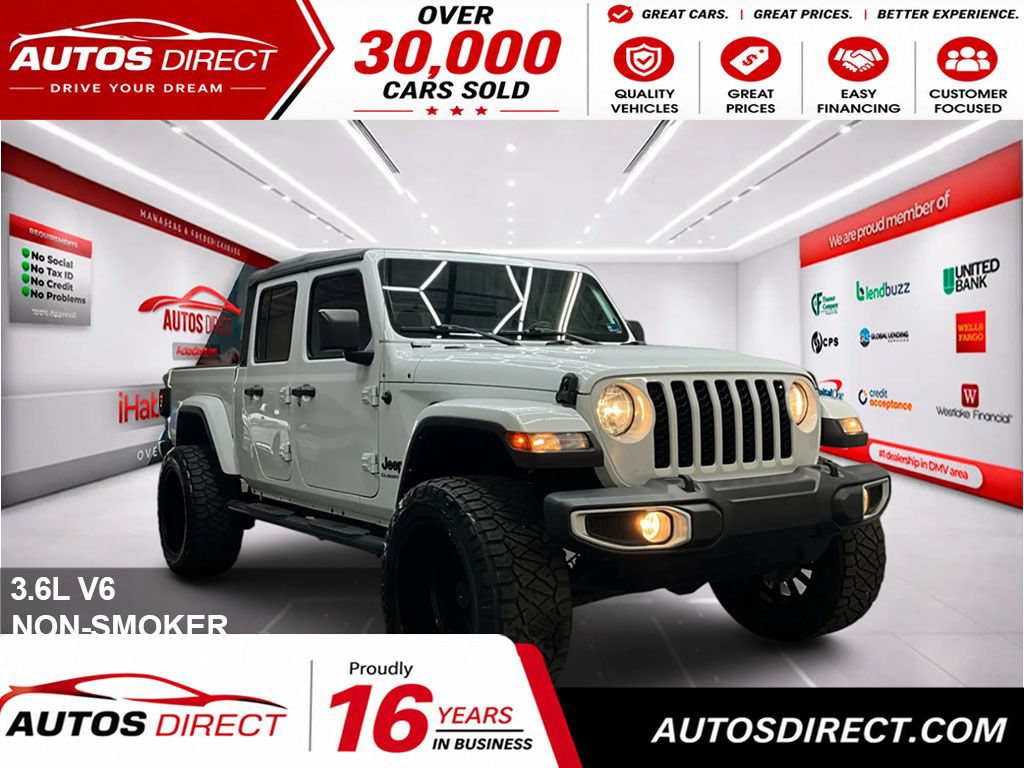 Used 2022 Jeep Gladiator Sport AWD/4WD image 1