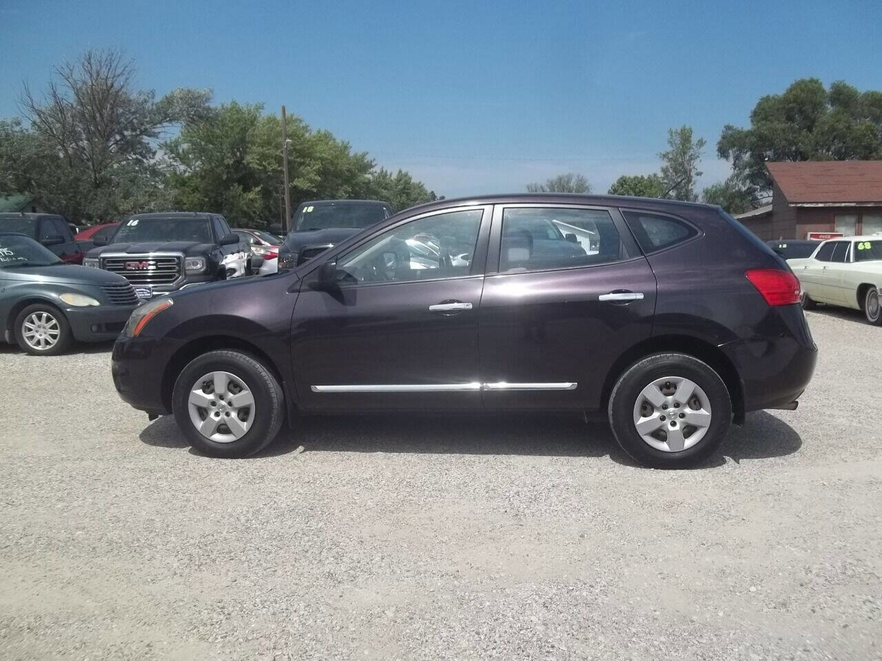 Used 2014 Nissan Rogue S AWD/4WD image 1