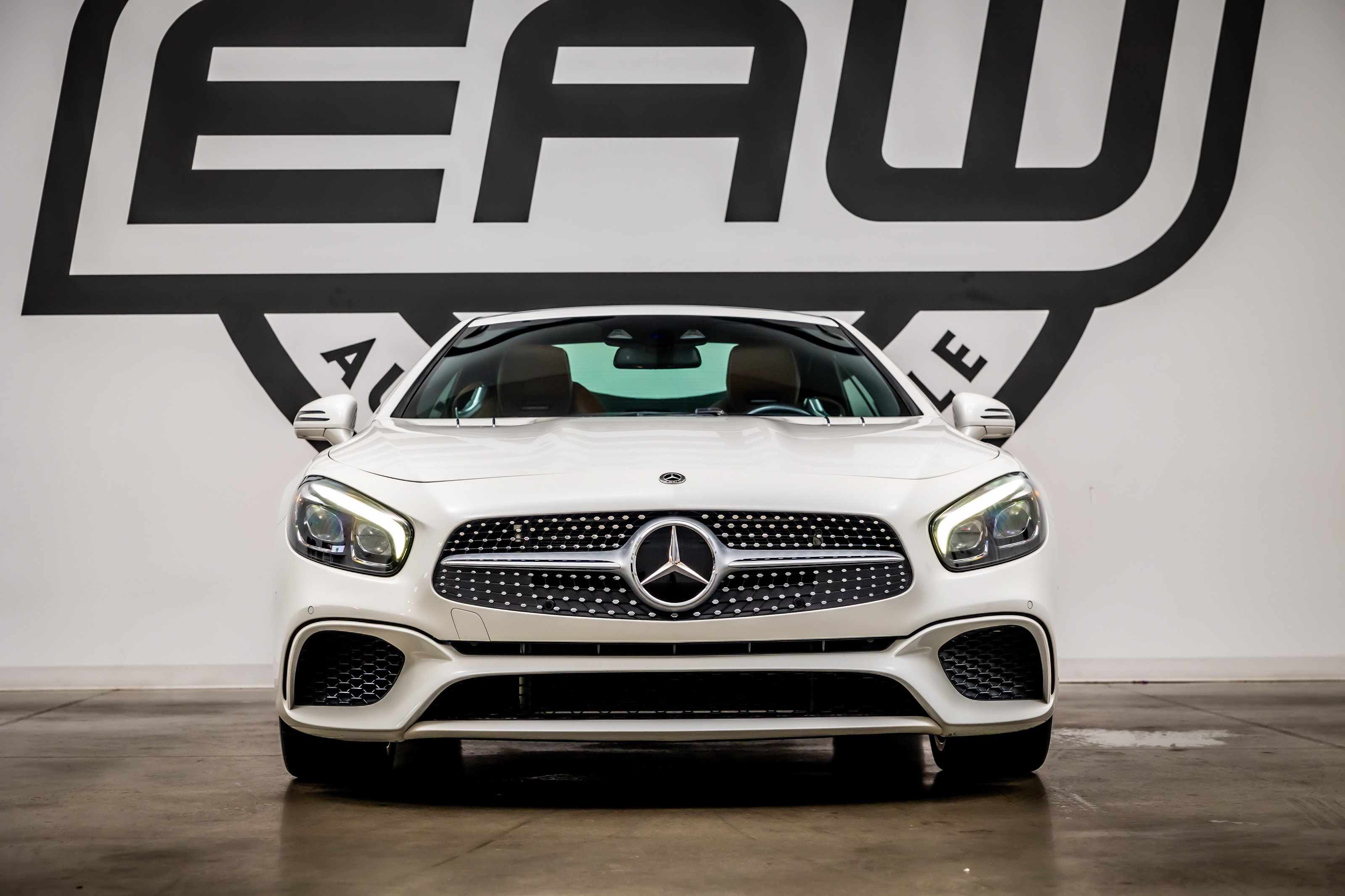 Used 2020 Mercedes-Benz SL 550 image 4