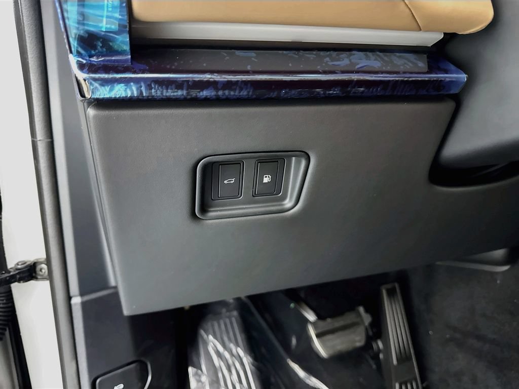 New 2027 Land Rover Range Rover Sport Dynamic SE AWD/4WD image 10