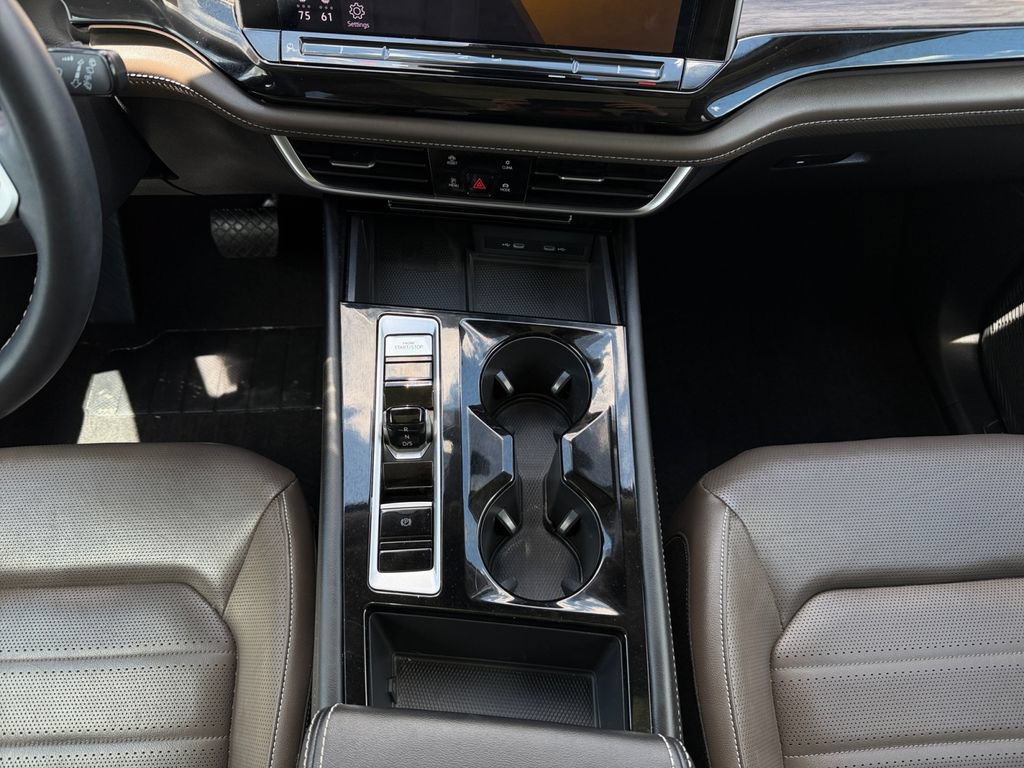 Used 2024 Volkswagen Atlas SEL AWD/4WD image 26