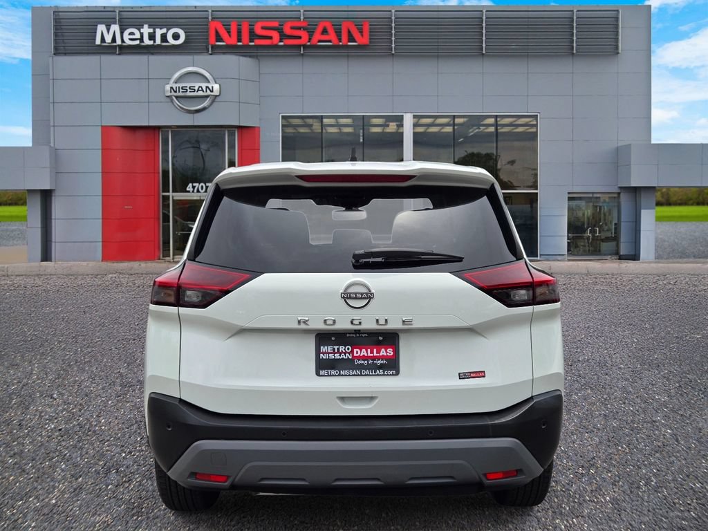 Used 2023 Nissan Rogue S FWD image 5