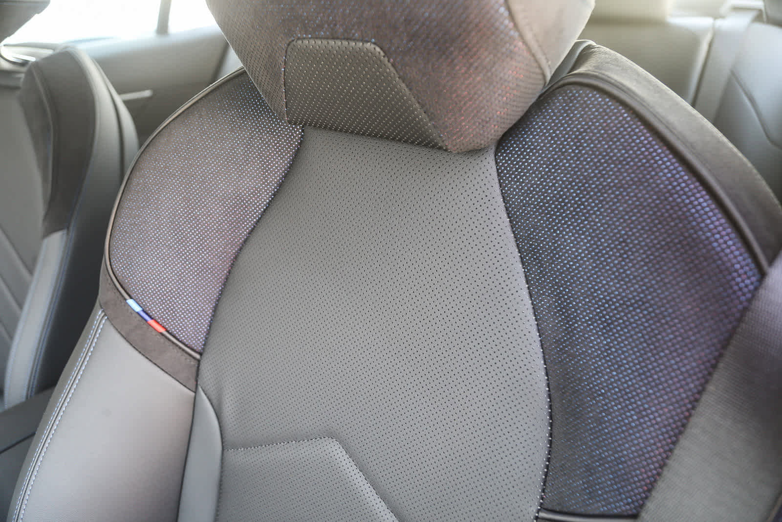 New 2026 BMW 540i xDrive w/ M Sport Package image 21