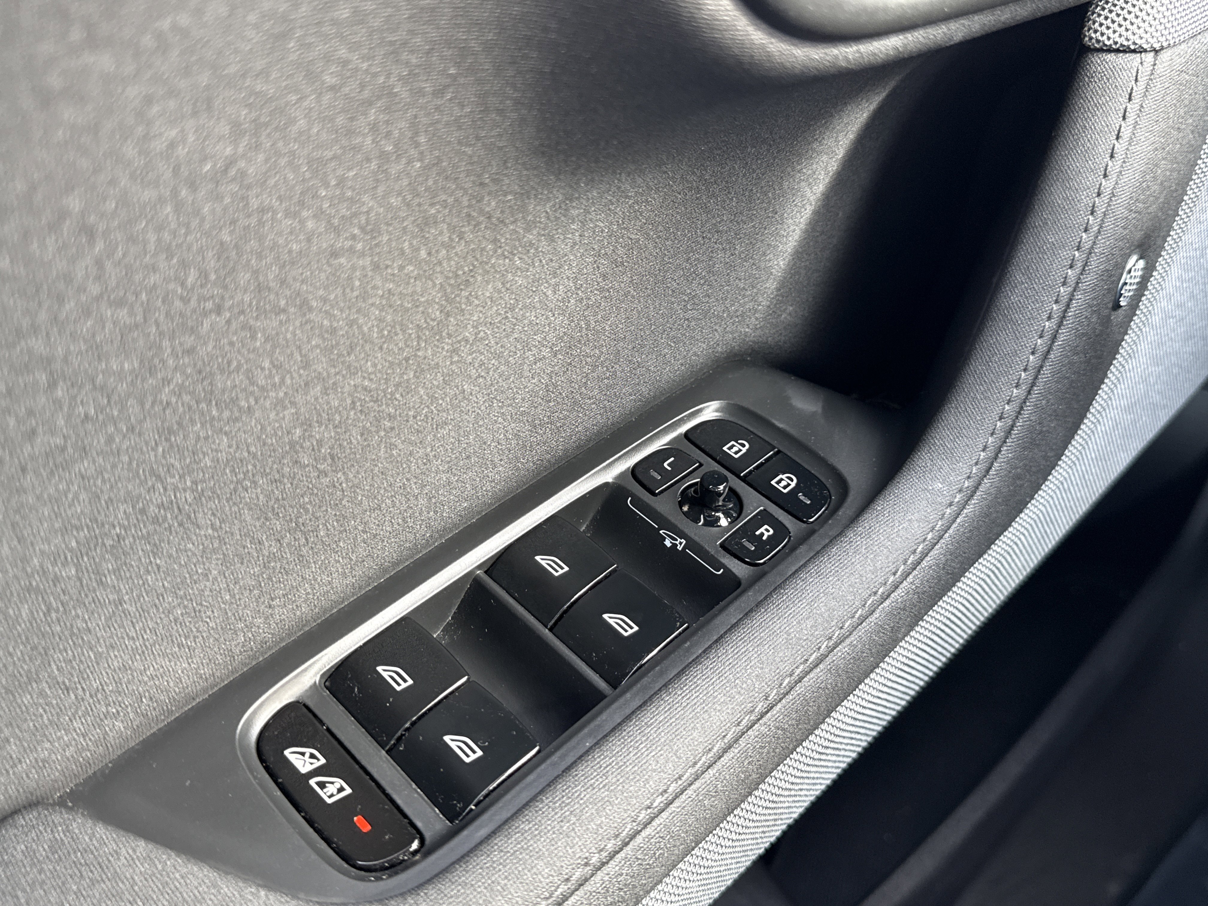 Used 2024 Polestar Polestar 2 image 30
