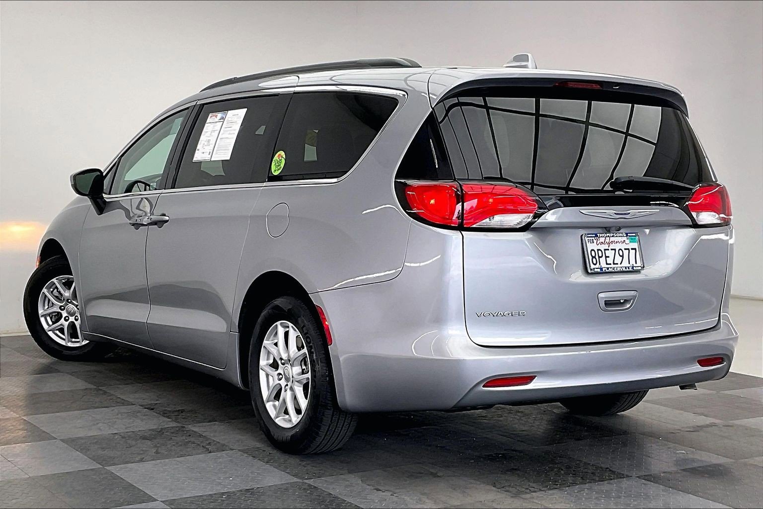 Used 2020 Chrysler Voyager Lxi image 10