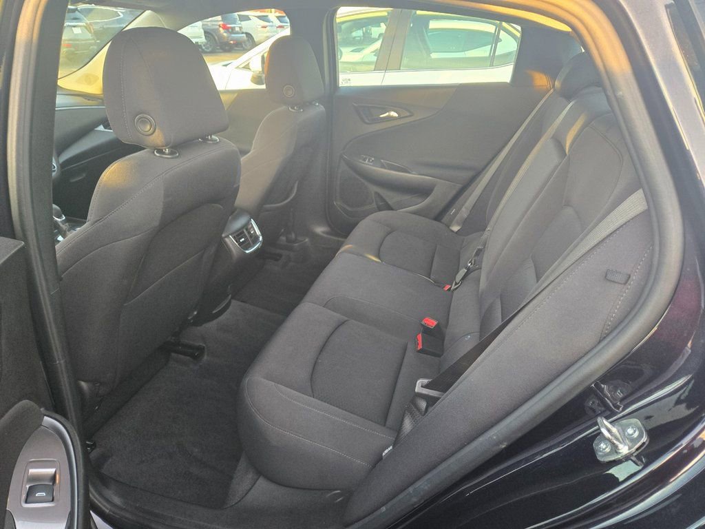 Used 2023 Chevrolet Malibu LT image 7