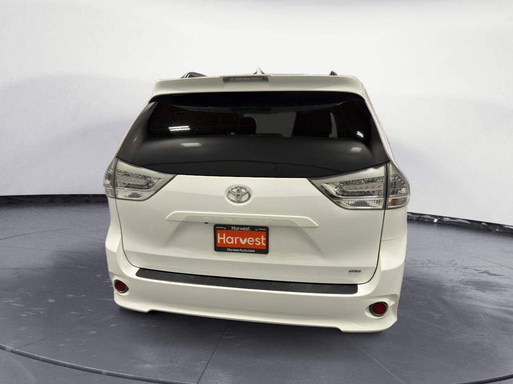 Used 2018 Toyota Sienna SE Premium FWD image 6