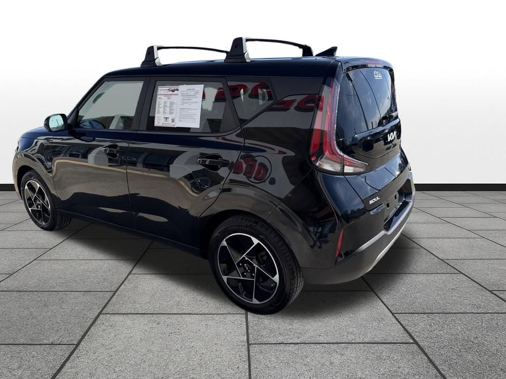 Used 2023 Kia Soul EX image 4