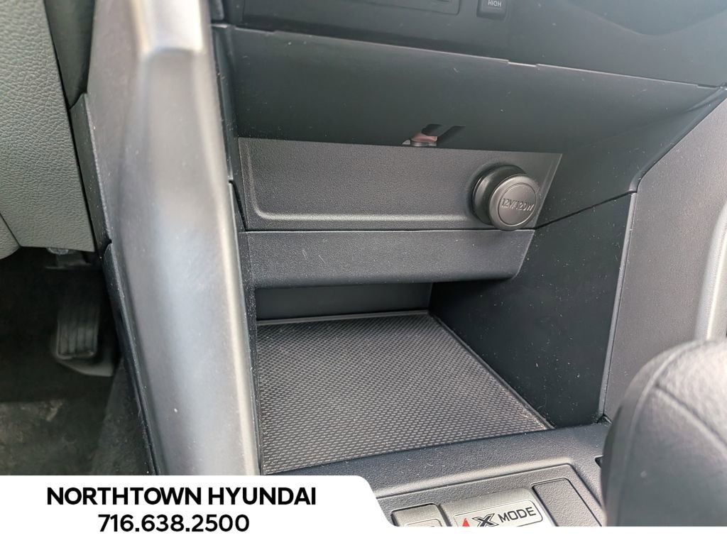 Used 2018 Subaru Forester 2.5i Premium w/ All-Weather Package image 18