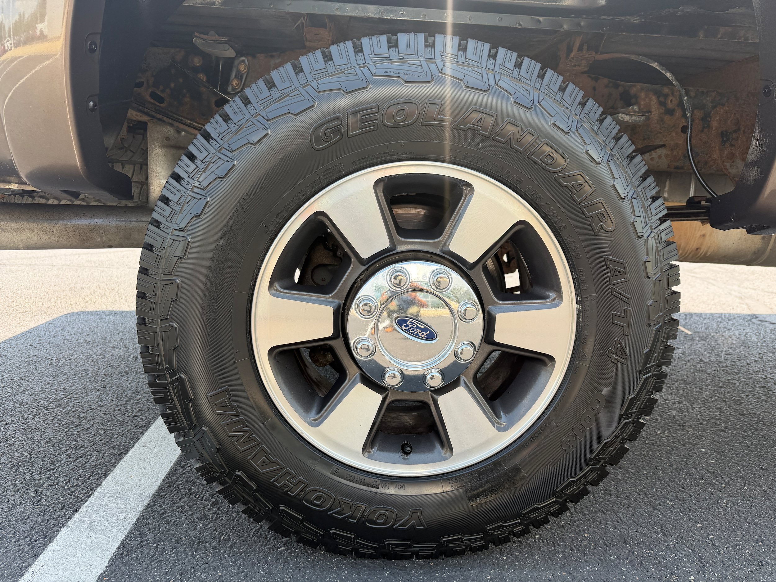 Used 2015 Ford F250 Lariat w/ Lariat Interior Package AWD/4WD image 13