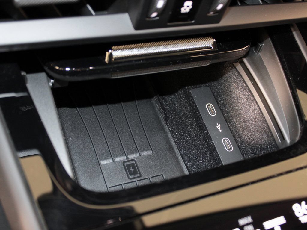 Certified 2026 Porsche Cayenne AWD/4WD image 31