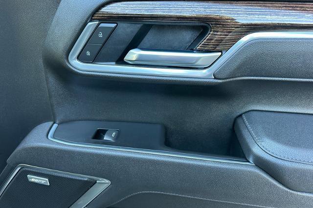 Used 2025 GMC Sierra 1500 Elevation w/ Preferred Package image 21