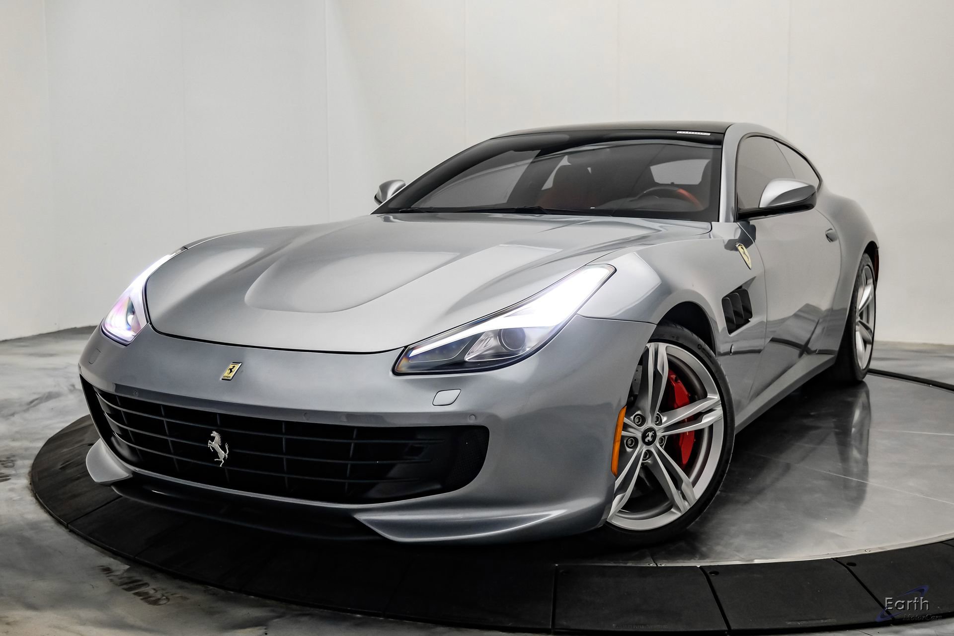 Used 2018 Ferrari GTC4Lusso AWD/4WD image 5