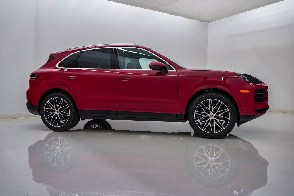 New 2026 Porsche Cayenne AWD/4WD image 9