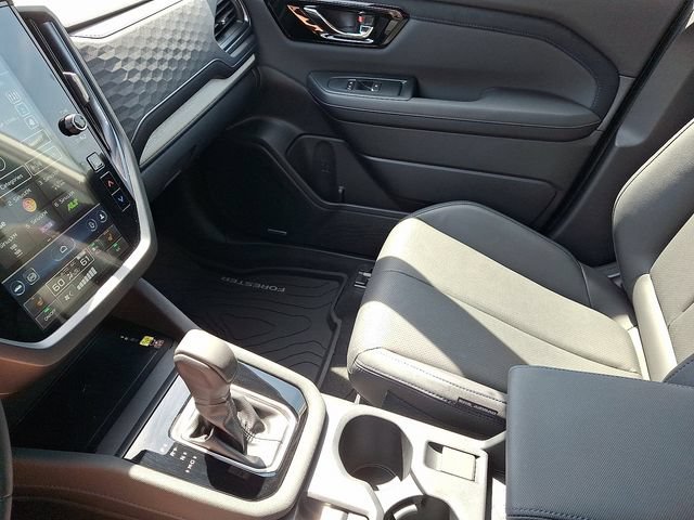 Certified 2025 Subaru Forester Limited AWD/4WD image 35