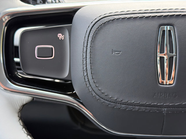 New 2027 Lincoln Navigator L Black Label AWD/4WD image 31