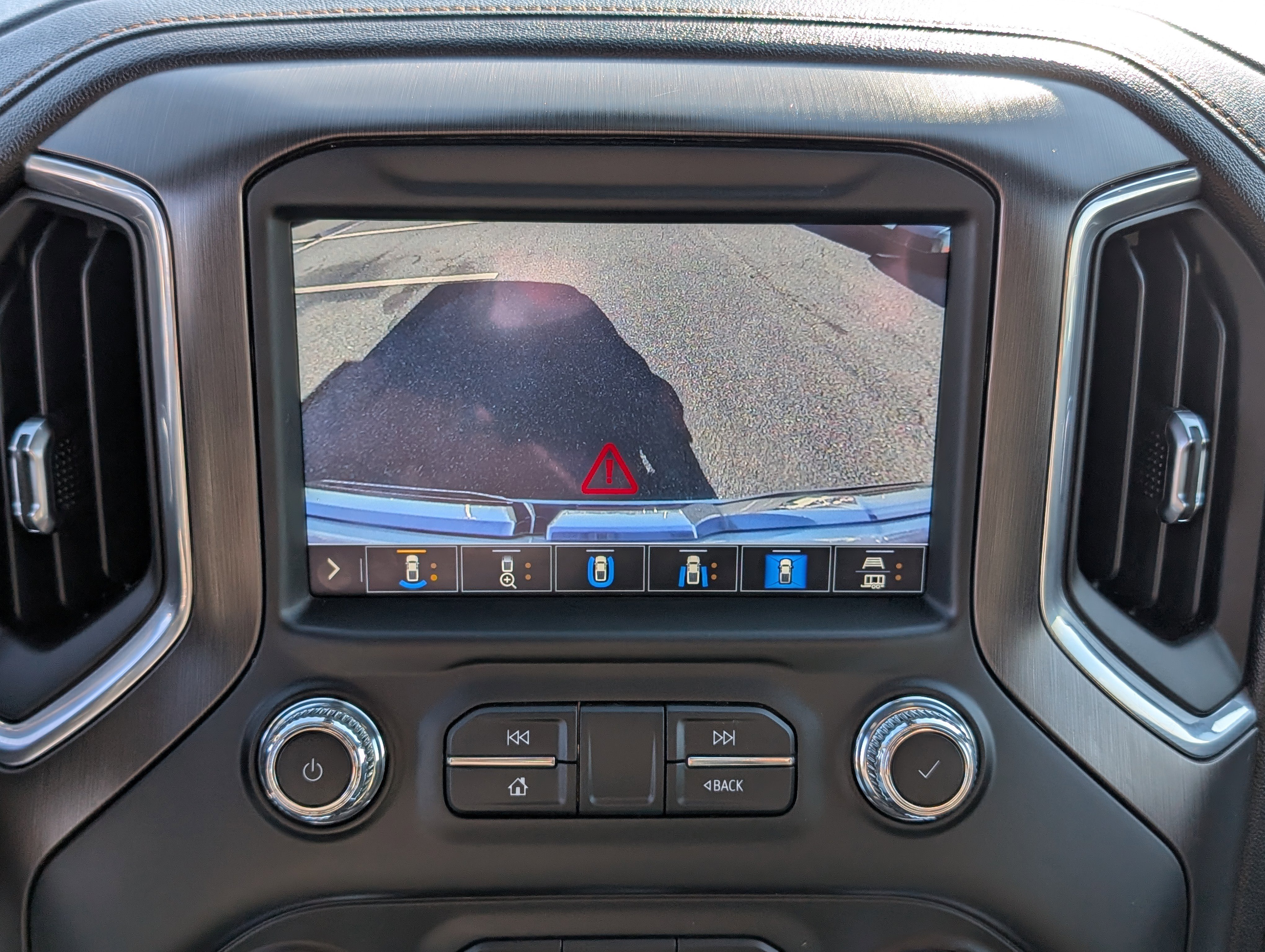 Used 2021 GMC Sierra 1500 AT4 w/ AT4 Premium Package image 27