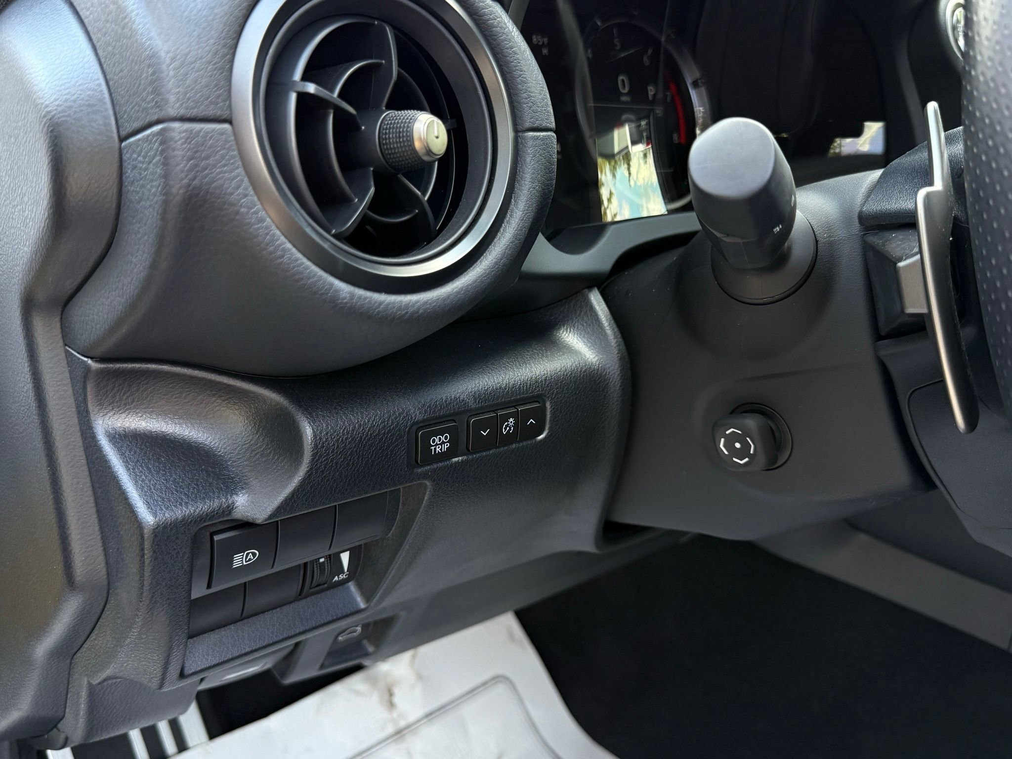 Used 2024 Lexus IS 350 F Sport image 38