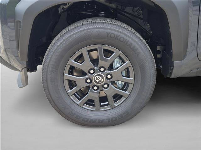 New 2026 Toyota 4Runner SR5 AWD/4WD image 9